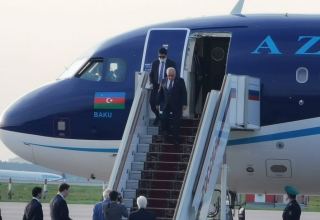 Премьер-министр Азербайджана находится с официальным визитом в России (ФОТО)