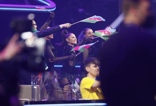 На кого ставят букмекеры в финале "Евровидения 2021"? Просмотр видео Самиры Эфенди более 4 млн. (ВИДЕО)