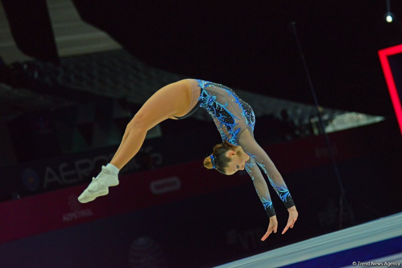 Aerobika gimnastikası üzrə Dünya Yaş Qrupları Yarışlarının birinci günündən maraqlı anlar (FOTO)