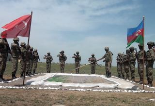 Проведены тактические учения с участием азербайджанских и турецких военнослужащих (ВИДЕО)