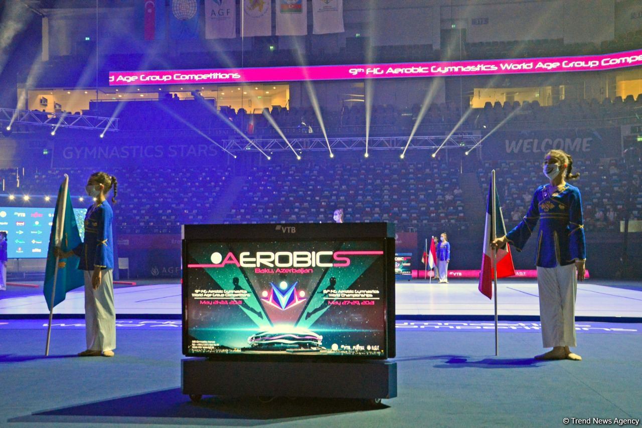 В Баку состоялась торжественная церемония закрытия Всемирных соревнований среди возрастных групп по аэробной гимнастике (ФОТО)