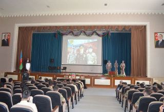 В Азербайджанском высшем военном училище имени Гейдара Алиева почтили память шехидов (ФОТО/ВИДЕО)