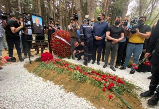 В Баку прошла церемония похорон народного художника Таира Салахова (ФОТО/ВИДЕО)