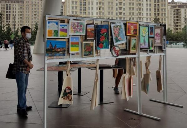 В Баку открылась арт-ярмарка проекта AXIN (ФОТО)