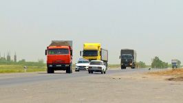 Начались проверки в связи с перегруженными автомобилями на дорогах Азербайджана (ФОТО)