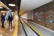 Президент Ильхам Алиев ознакомился с условиями, созданными на станции метро "8 Ноября" (ФОТО) (версия 2)