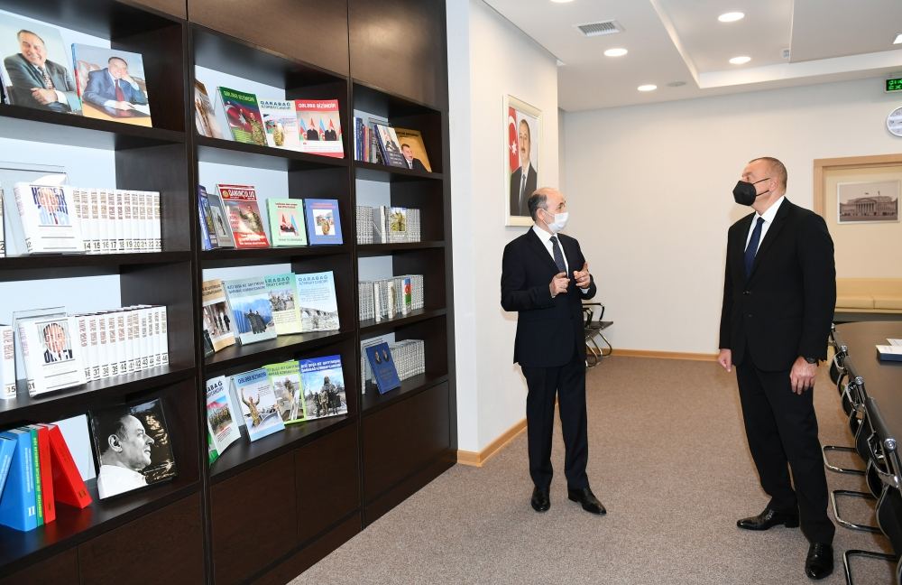 Президент Ильхам Алиев принял участие в открытии нового административного здания Сураханского районного суда (ФОТО/ВИДЕО)