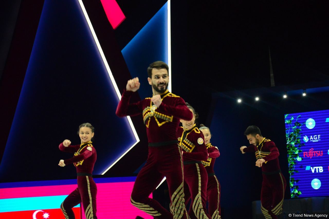Лучшие моменты заключительного дня чемпионата мира по аэробной гимнастике в Баку (ФОТО)