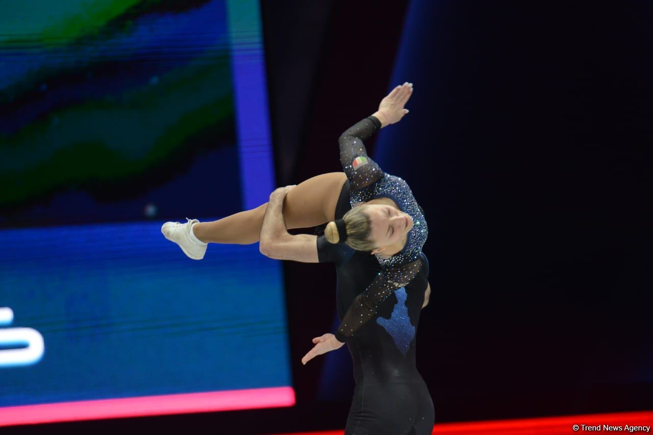 İtaliyalı cütlük aerobika gimnastikası üzrə dünya çempionatında qarışıq cütlüklər arasında qızıl medal qazanıb