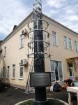 В Гусары установлен оригинальный памятник аппарату Илизарова весом в 2 тонны (ФОТО)