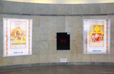 Бакинцы очарованы музеем под землей! На станции метро "Низами" открылась  экспозиция в честь Года Низами Гянджеви (ФОТО)