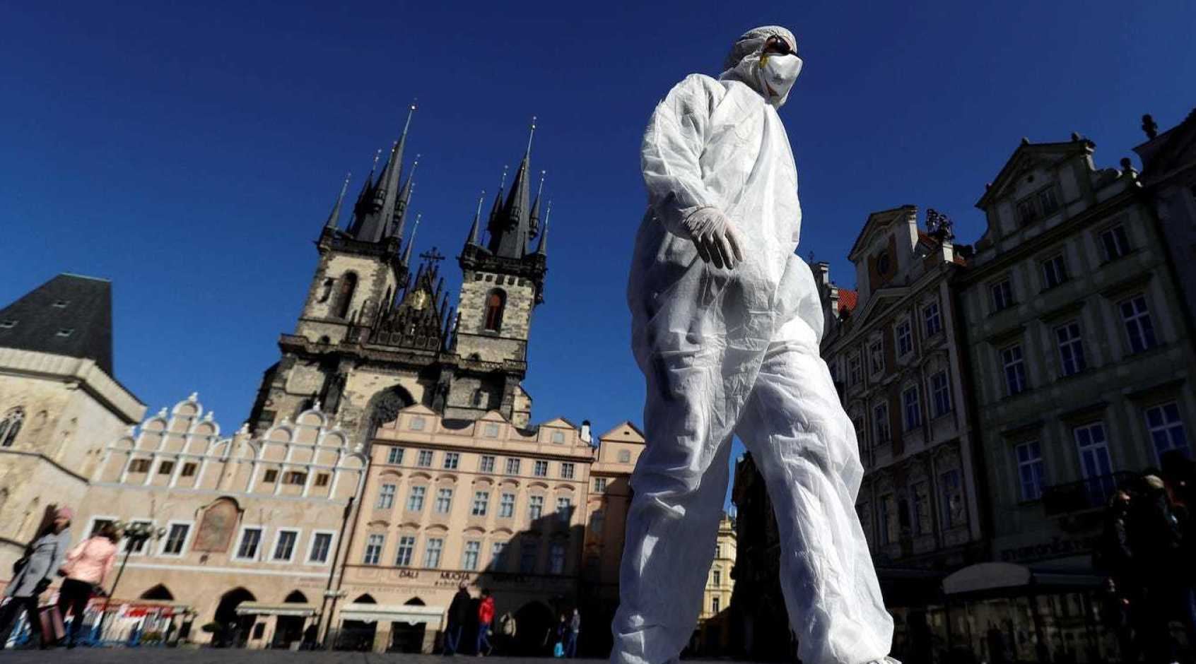 Çexiyada 156 nəfər insanları qəsdən koronavirusa yoluxdurmaqda ittiham edilib