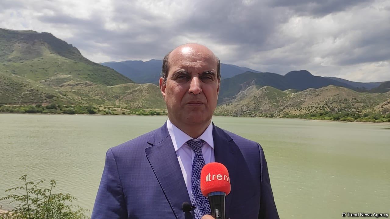 Azerbaijani official talks restoration of water reservoir in liberated village (Exclusive)