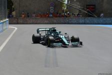 Bakıda F1 sərbəst yürüşünə start verilib (FOTO)