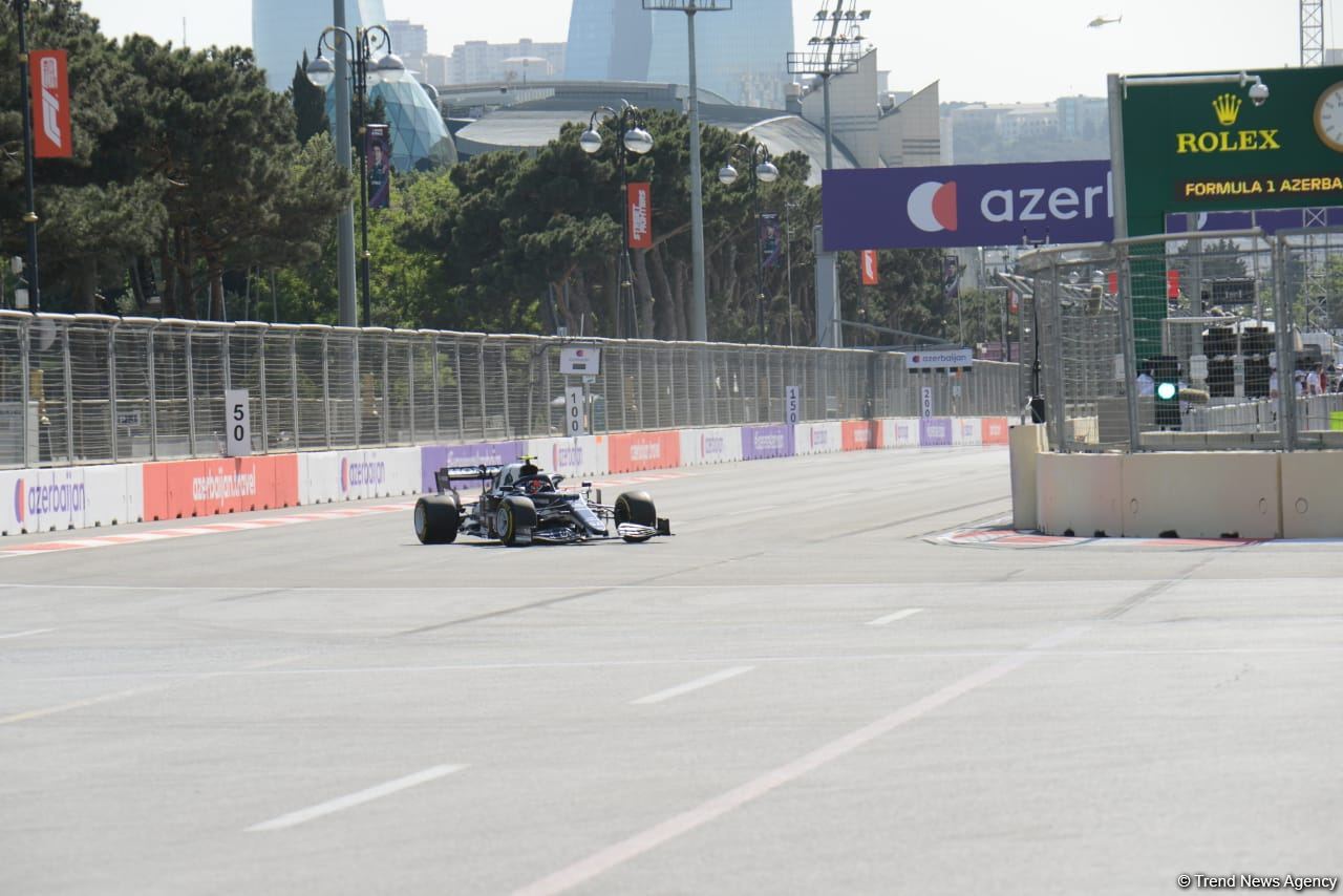 Final round of F-1 Grand Prix Azerbaijan kicks off (LIVE) (UPDATE)