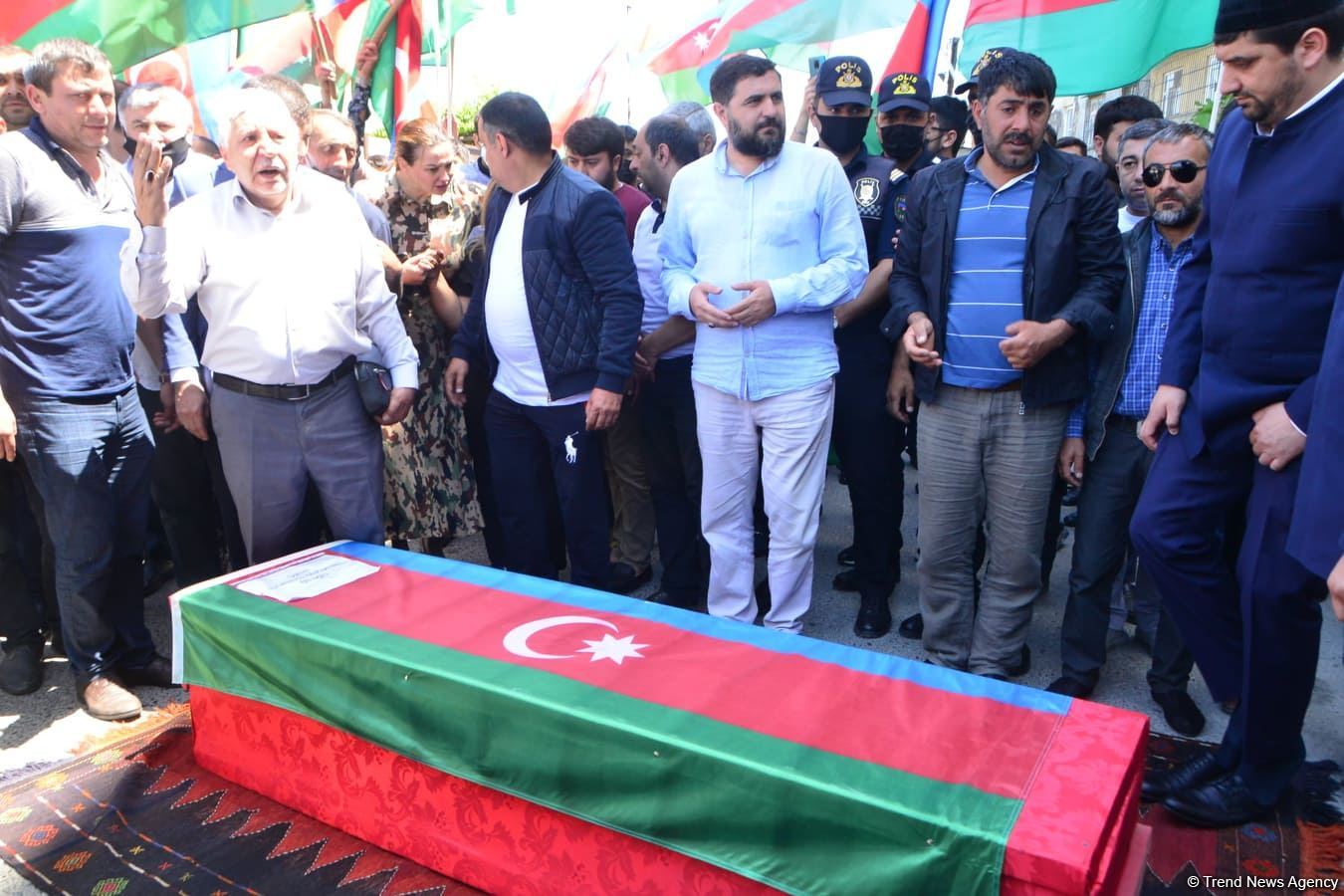 Baku hosts funeral ceremony for Azerbaijani martyr journalist (PHOTO)