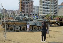 Посетителям Парка военных трофеев в Баку демонстрируется мощь азербайджанской армии (ФОТОРЕПОРТАЖ)