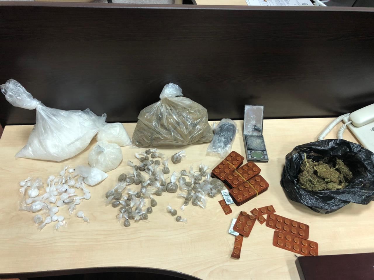Sumqayıtda narkotik satan ana və qızı saxlanılıb (FOTO/VİDEO) - Gallery Image