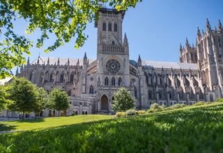 U.S. National Cathedral bells toll 600 times to mark COVID-19 victims
