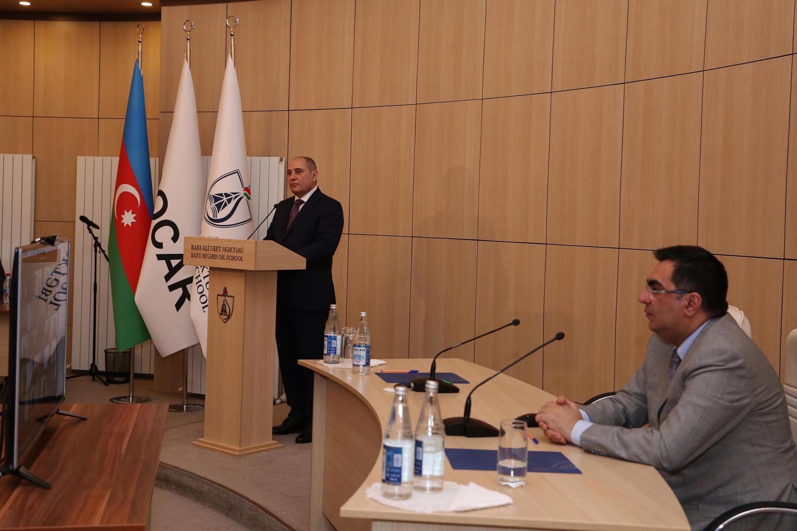 Бакинская высшая школа нефти совместно с ПЕА провели мероприятие, посвященное Дню национального спасения (ФОТО)