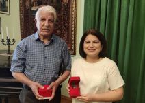 В Баку прошла церемония награждения медалью имени Вагифа Самедоглу (ФОТО)