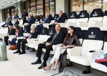Президент Ильхам Алиев и Первая леди Мехрибан Алиева посмотрели 
 матч Уэльс-Швейцария на Бакинском Олимпийском стадионе (ФОТО)