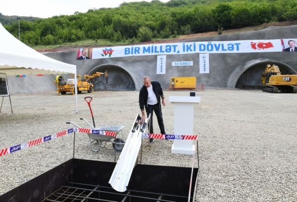 President Ilham Aliyev lays foundation for tunnel on Ahmadbayli-Fuzuli-Shusha highway (PHOTO)