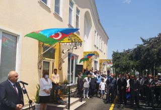 В городе Гусар состоялась торжественная церемония открытия инсталляции, посвященной аппарату Илизарова (ФОТО)