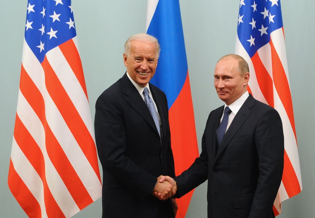 Озвучены темы прошедших переговоров Путина с Байденом