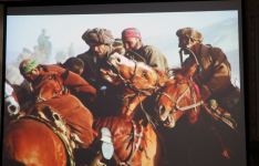 В Баку представлена выставка работ всемирно известного фотографа Резы Дегати об Афганистане (ФОТО)