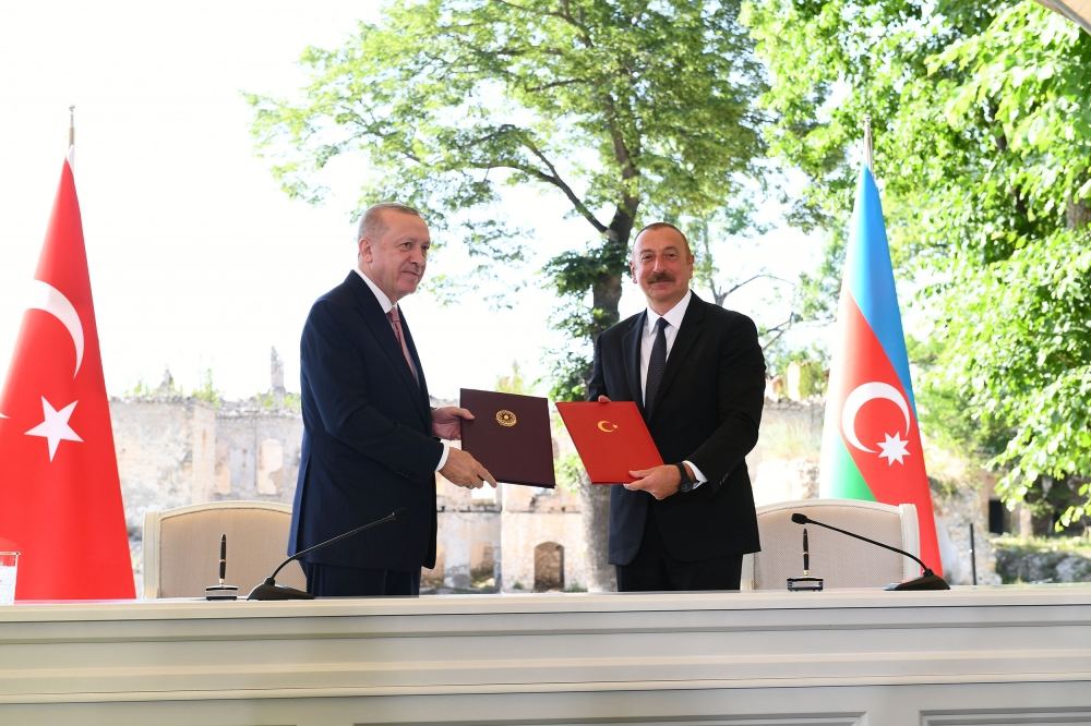 Erdoğan ve Aliyev Karabağ'da Şuşa Beyannamesi'ni imzaladı