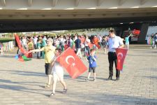 Bakıda azarkeşlər Türkiyənin oyununa yollanırlar (FOTOSESSİYA)