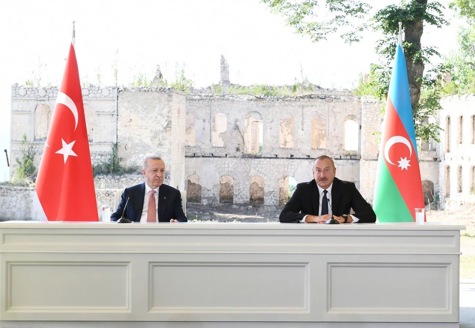 Президенты Азербайджана и Турции выступили с совместными заявлениями для печати (ФОТО/ВИДЕО)