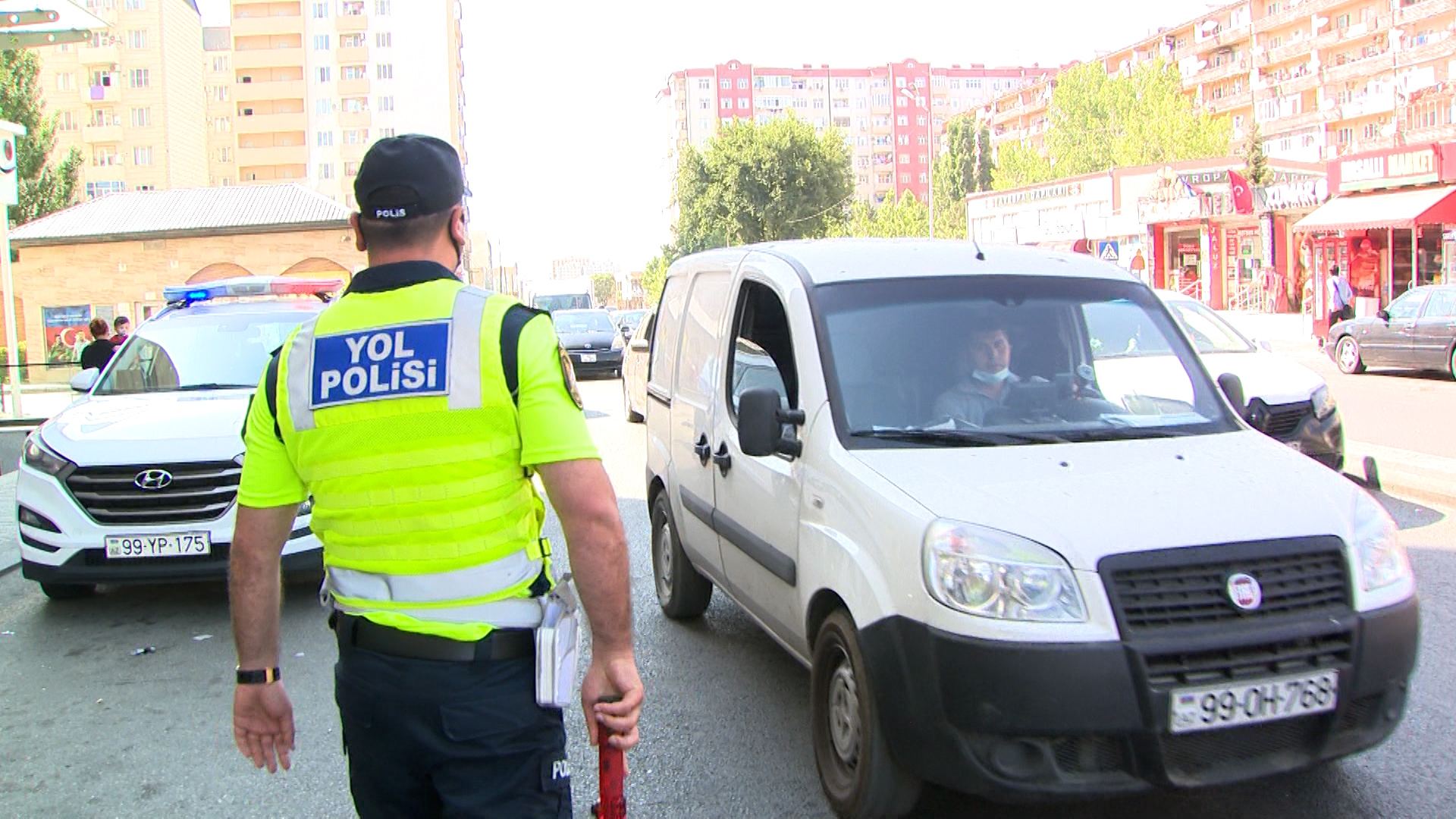 Xırdalanda reyd: İctimai nəqliyyatda tibbi maskadan istifadə etməyənlər cərimələnib (FOTO/VİDEO)