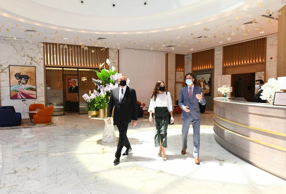Prezident İlham Əliyev və birinci xanım Mehriban Əliyeva Bakıda “Intercontinental” otelinin açılışında iştirak ediblər (FOTO/VİDEO) (YENİLƏNİB)
