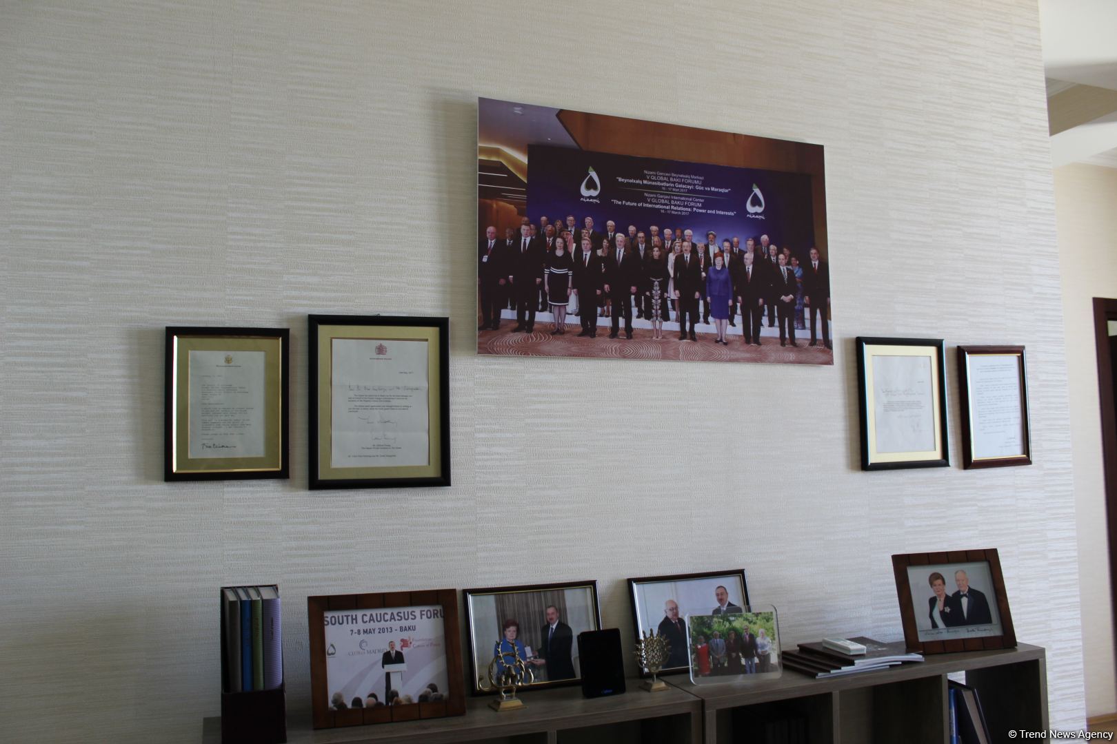 Trend BİA və Nizami Gəncəvi Beynəlxalq Mərkəzi arasında əməkdaşlıq memorandumu imzalanıb (FOTO)
