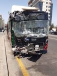 Bakıda iki marşrut avtobusu toqquşdu, 7 nəfər xəsarət aldı (FOTO) - Gallery Thumbnail