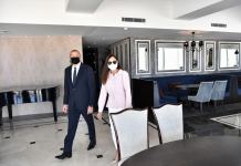Президент Ильхам Алиев и Первая леди Мехрибан Алиева ознакомились с условиями, созданными после реконструкции во дворце "Гюлистан" (ФОТО/ВИДЕО)