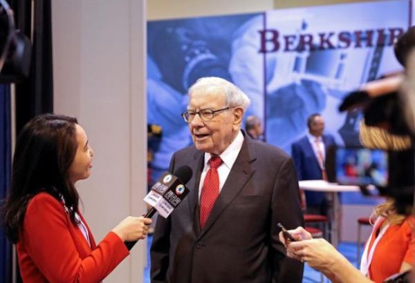 Berkshire Hathaway appears to buy back more stock