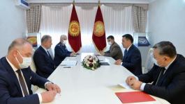 Bakan Akar, Kırgızistan Cumhurbaşkanı Caparov'la görüştü - Gallery Thumbnail