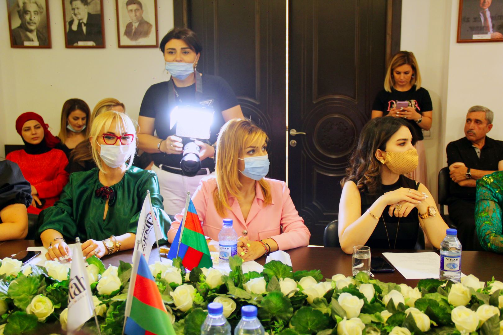 Как стать успешной женщиной в Азербайджане. Бизнес-леди и журналисты на пути к общей мечте (ФОТО)