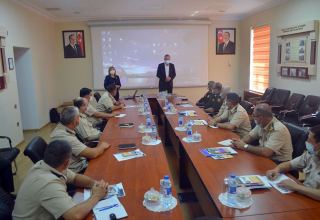 Для азербайджанских военнослужащих организованы семинары по международному гуманитарному праву (ФОТО)