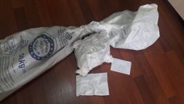 Narkotik maddələrin satışı ilə məşğul olan şəxslər saxlanıldı (FOTO)