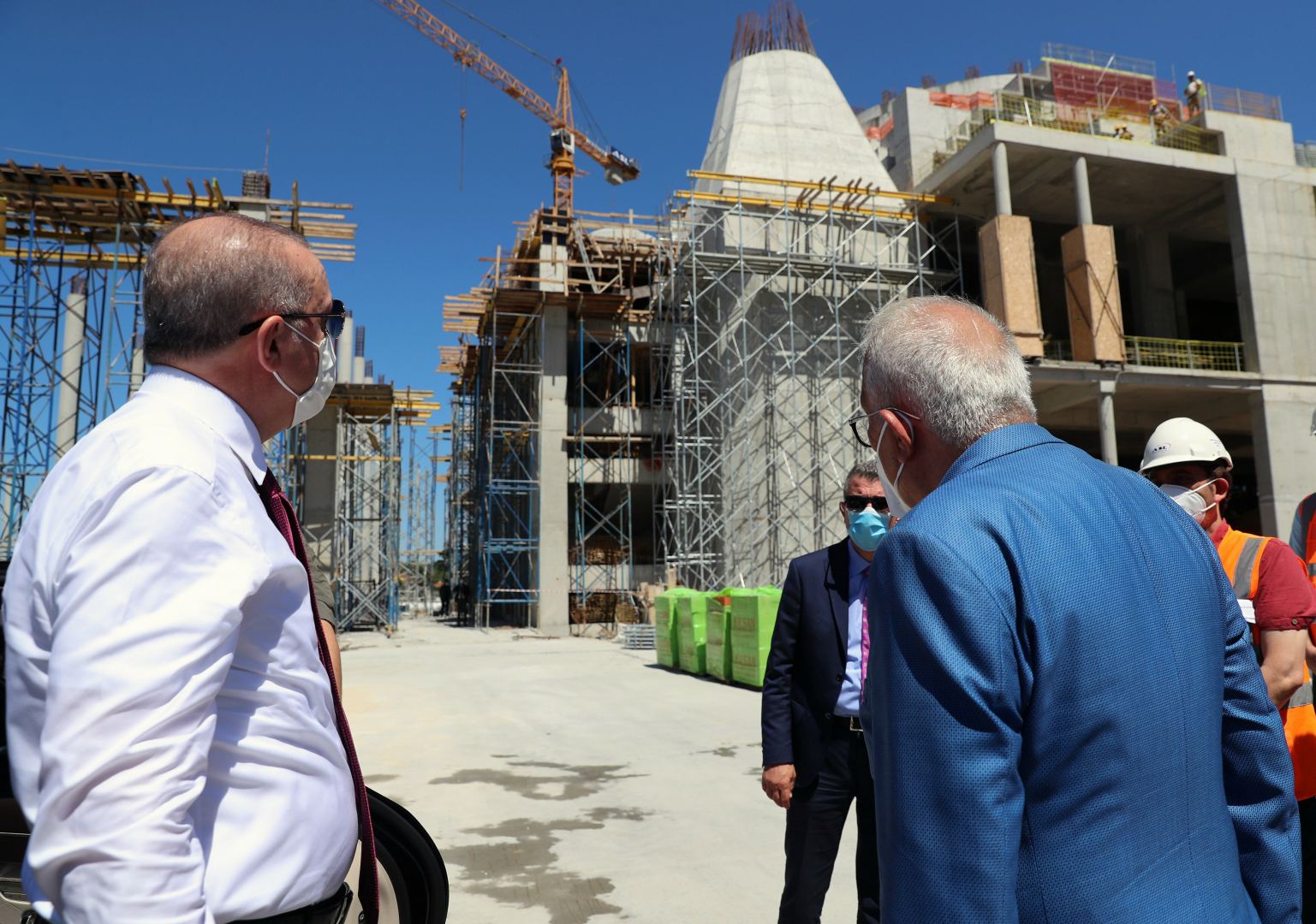 Cumhurbaşkanı Erdoğan Barbaros Hayrettin Paşa Camii inşaatında incelemelerde bulundu