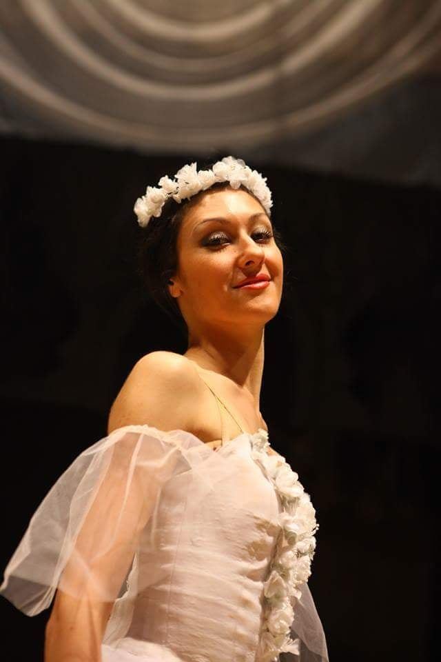 Черным по белому – народная артистка Камилла Гусейнова написала повесть о жизни прима-балерины (ФОТО)