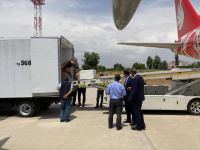 Гумпомощь из 40 тыс. доз вакцины AstraZeneca доставлена в Душанбе самолетом AZAL (ФОТО)