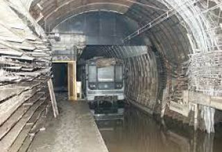 По меньшей мере 12 человек погибли при затоплении метро в Китае
