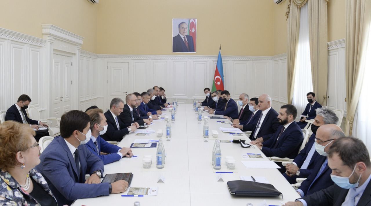 Состоялась встреча вице-премьера правительства Азербайджана с делегацией во главе с замминистра экономразвития РФ (ФОТО)