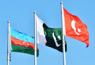 Пакистан расширяет связи с Азербайджаном и Турцией в рамках международных грузоперевозок