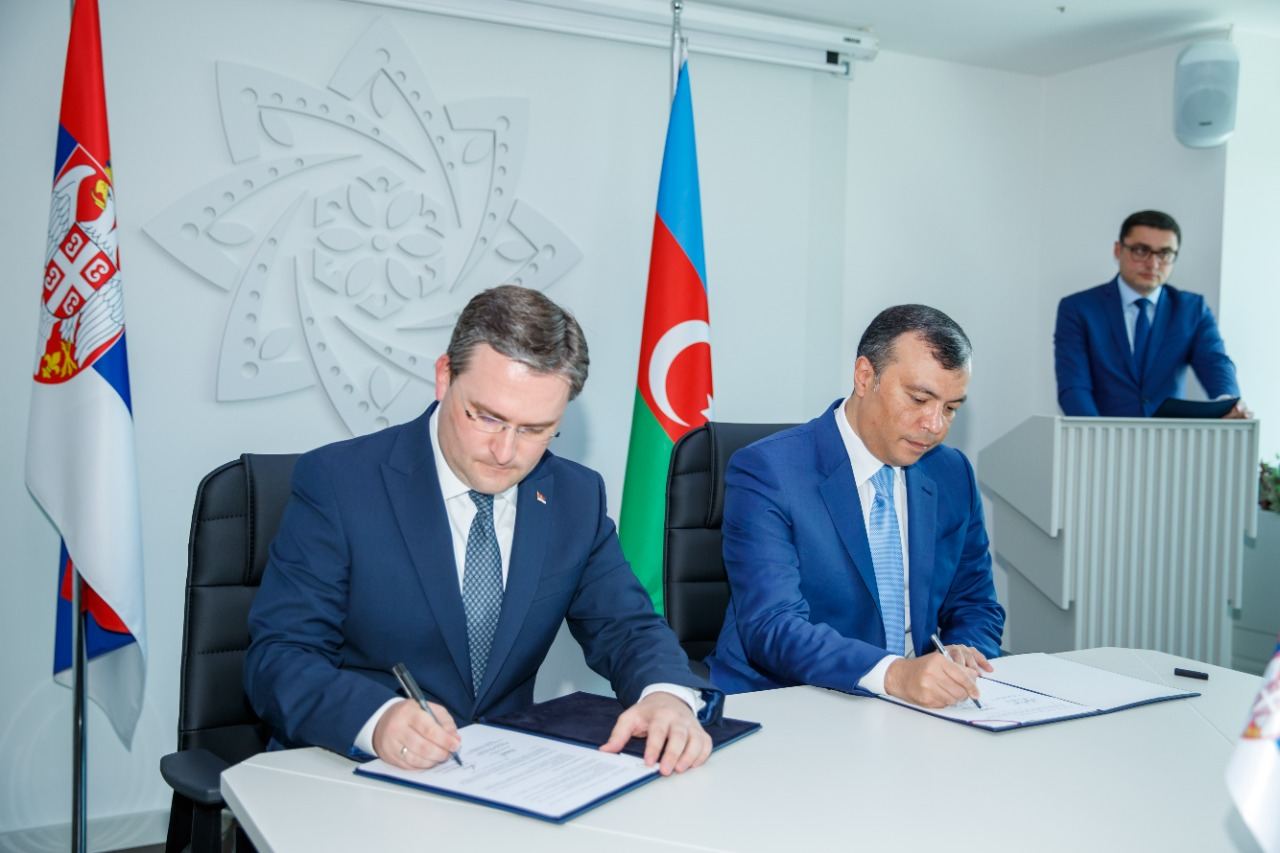 Azerbaijan, Serbia aim to establish active business ties - minister (PHOTO)